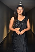 Actress Eesha Rebba New Images